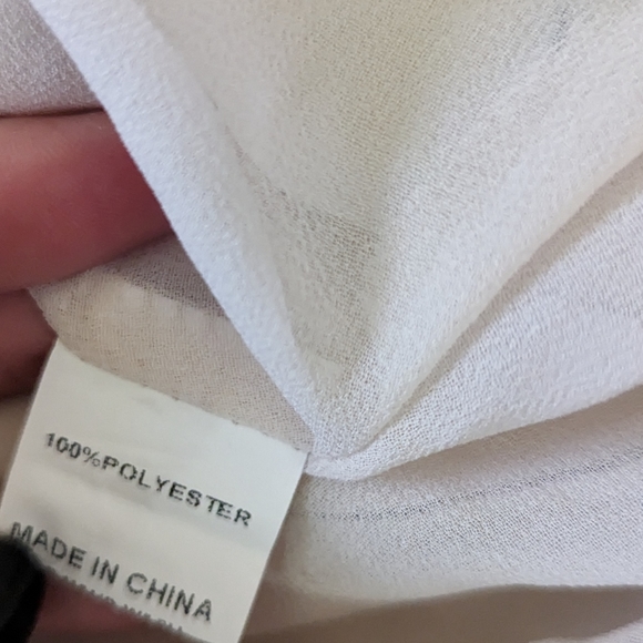 Princess Polly Satin Artsy Eye Cream and Black Mini Skirt Size 2 - Picture 11 of 14